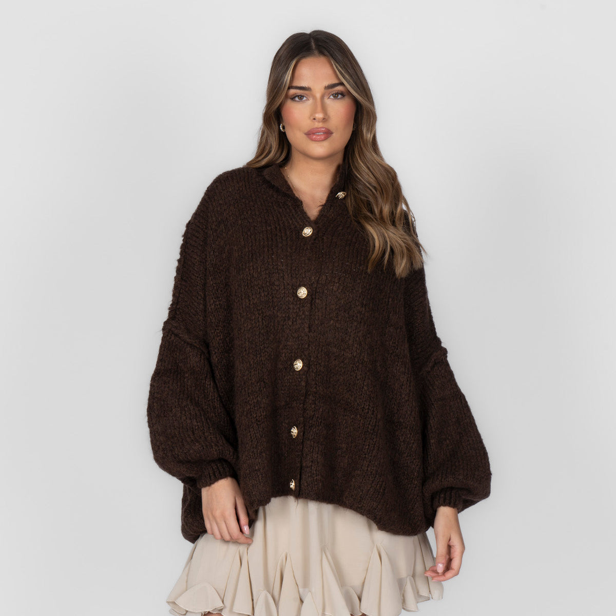 Cárdigan Oversize de Punto Grueso para Mujer – Botones Dorados