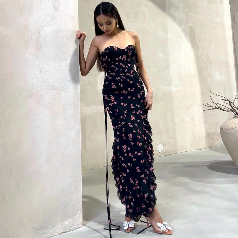 Vestido Largo Floral con Volantes y Abertura – Negro y Rosa