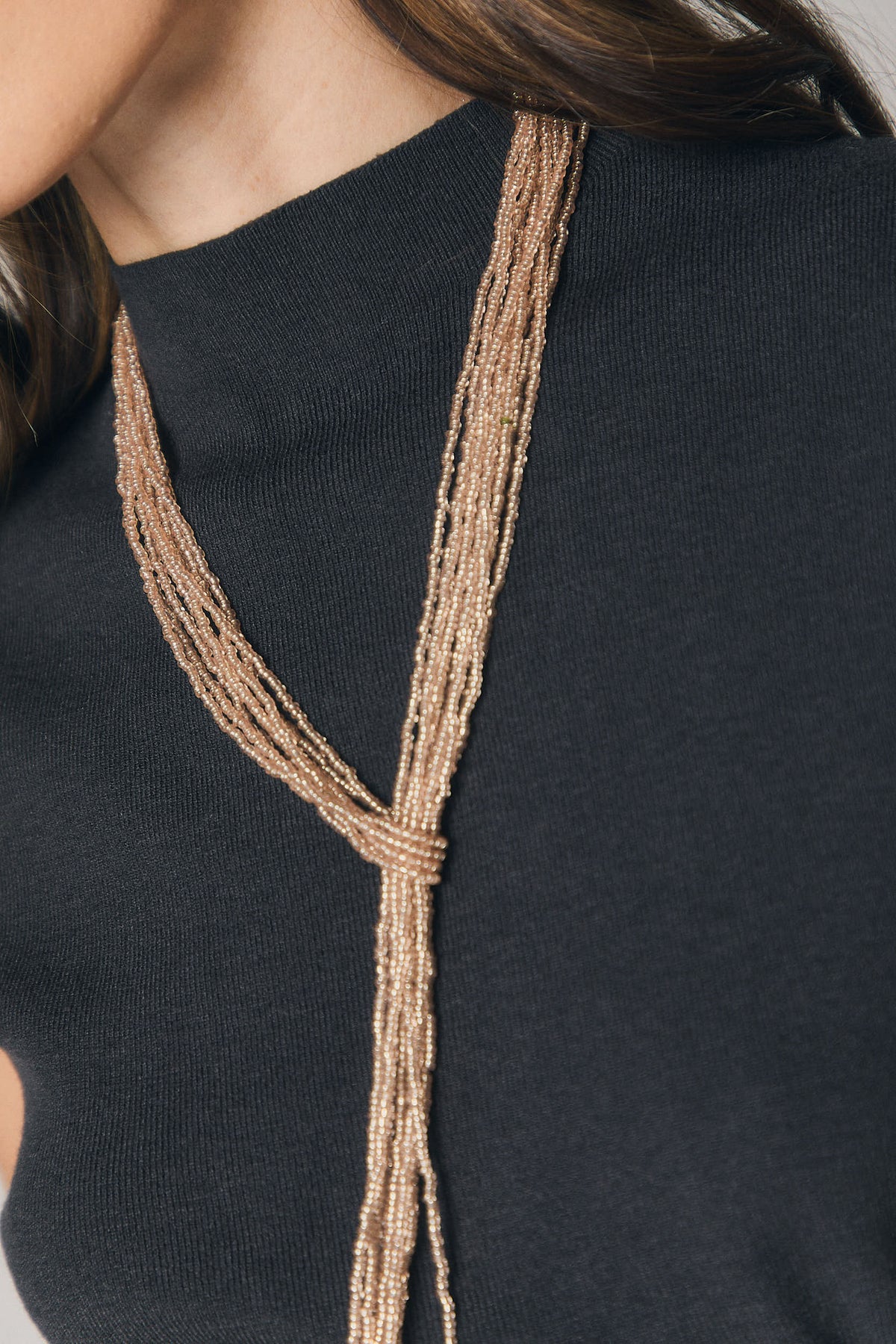 Collar Largo de Cuentas para Mujer – Beige