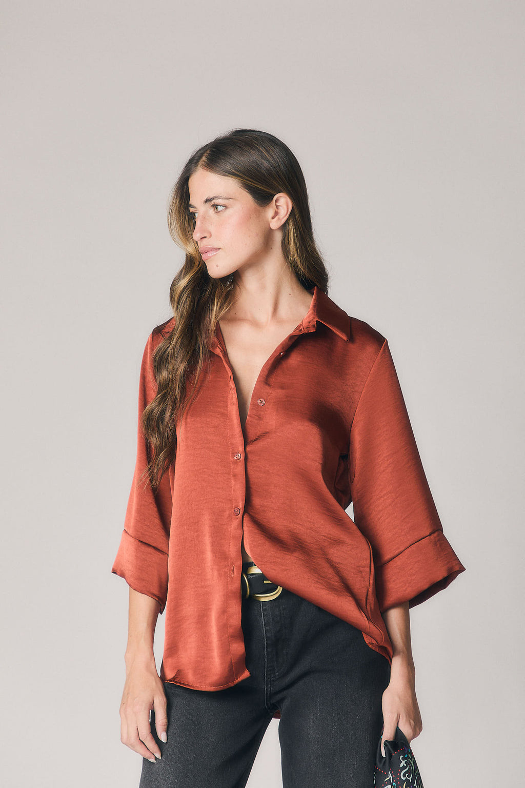 Blusa Satinada con Manga Tres Cuartos para Mujer – Teja
