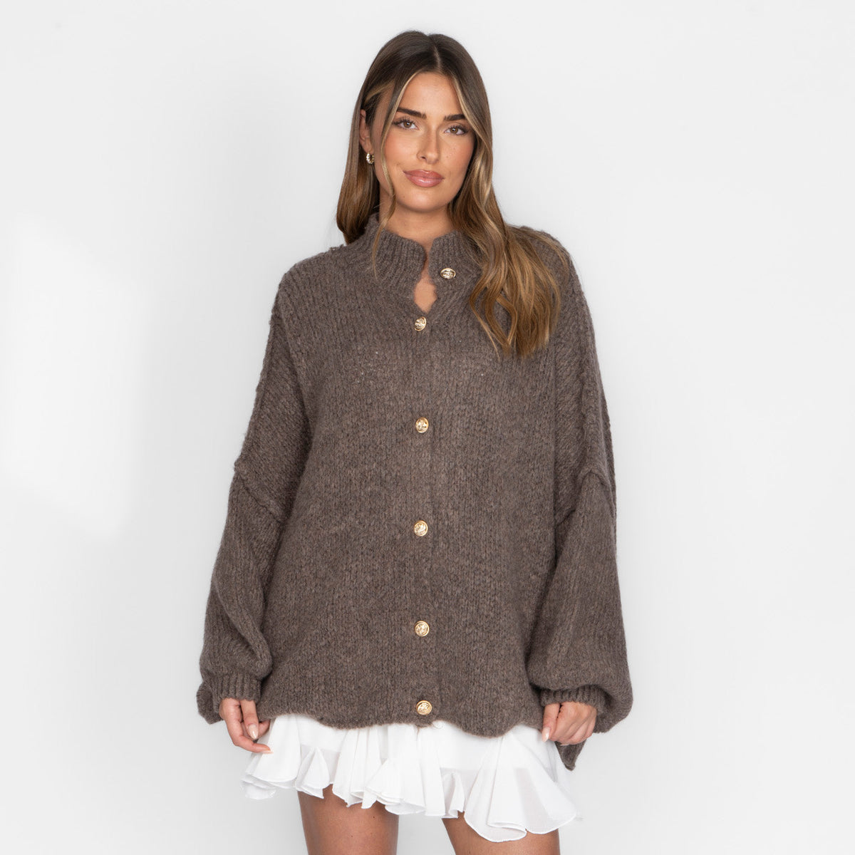 Cárdigan Oversize de Punto Grueso para Mujer – Botones Dorados
