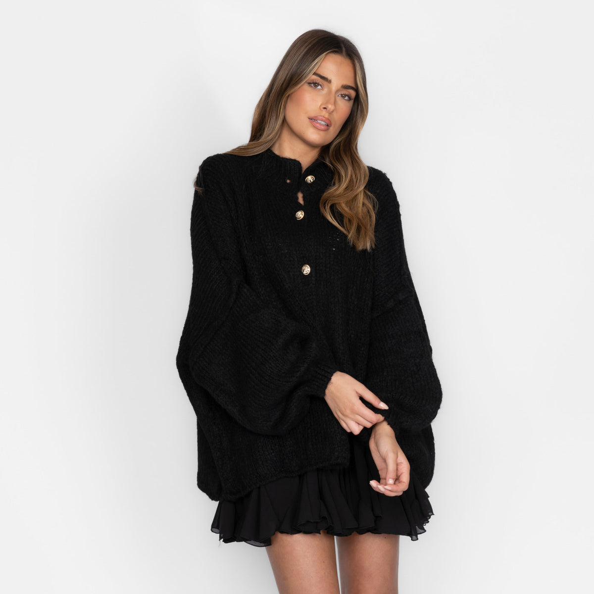 Cárdigan Oversize de Punto Grueso para Mujer – Botones Dorados