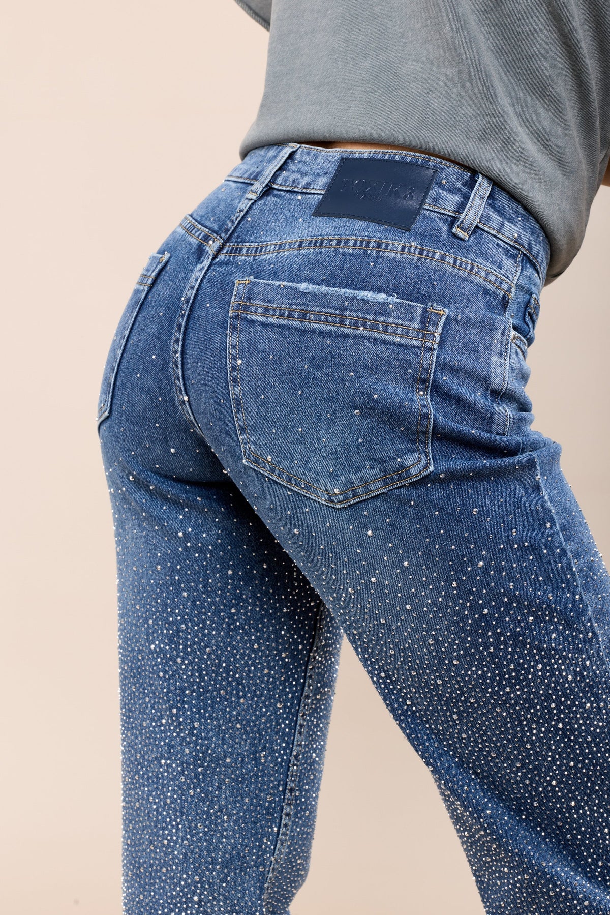 Vaqueros Boyfriend con Detalles de Strass para Mujer