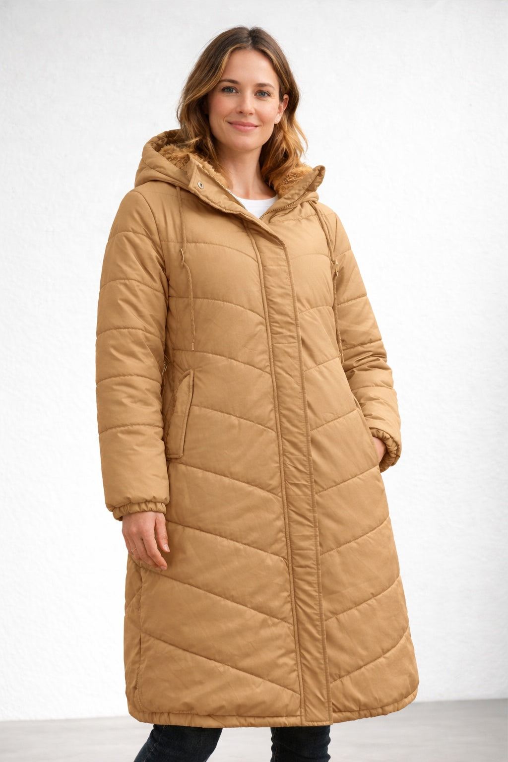 Parka Larga Acolchada para Mujer – Capucha con Forro Suave