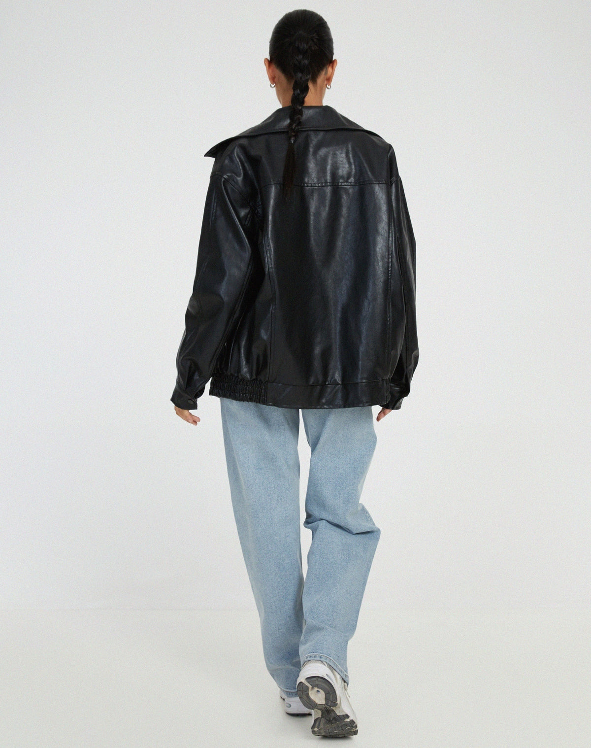 Chaqueta de Cuero Oversize para Mujer – Estilo Biker