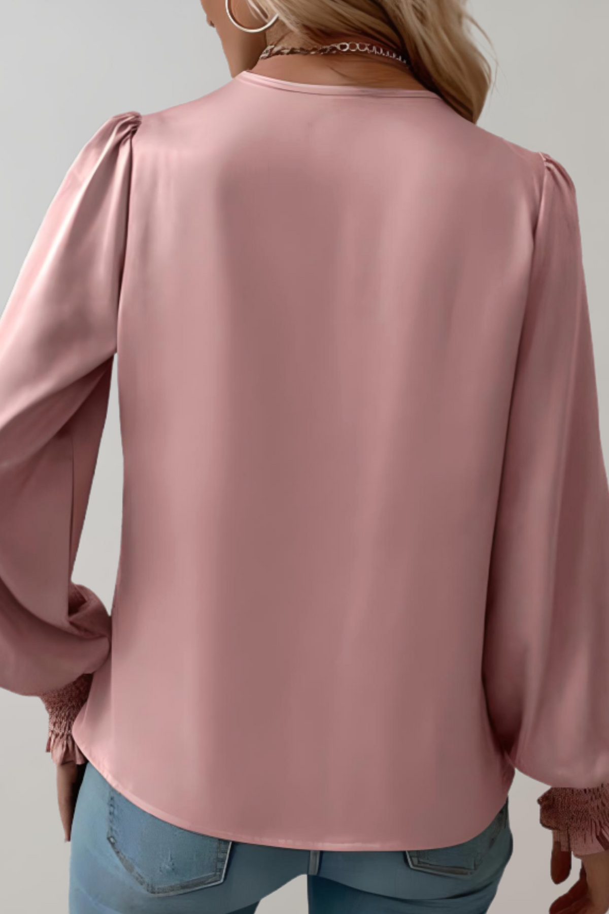 Blusa Elegante de Manga Larga para Mujer – Escote en V