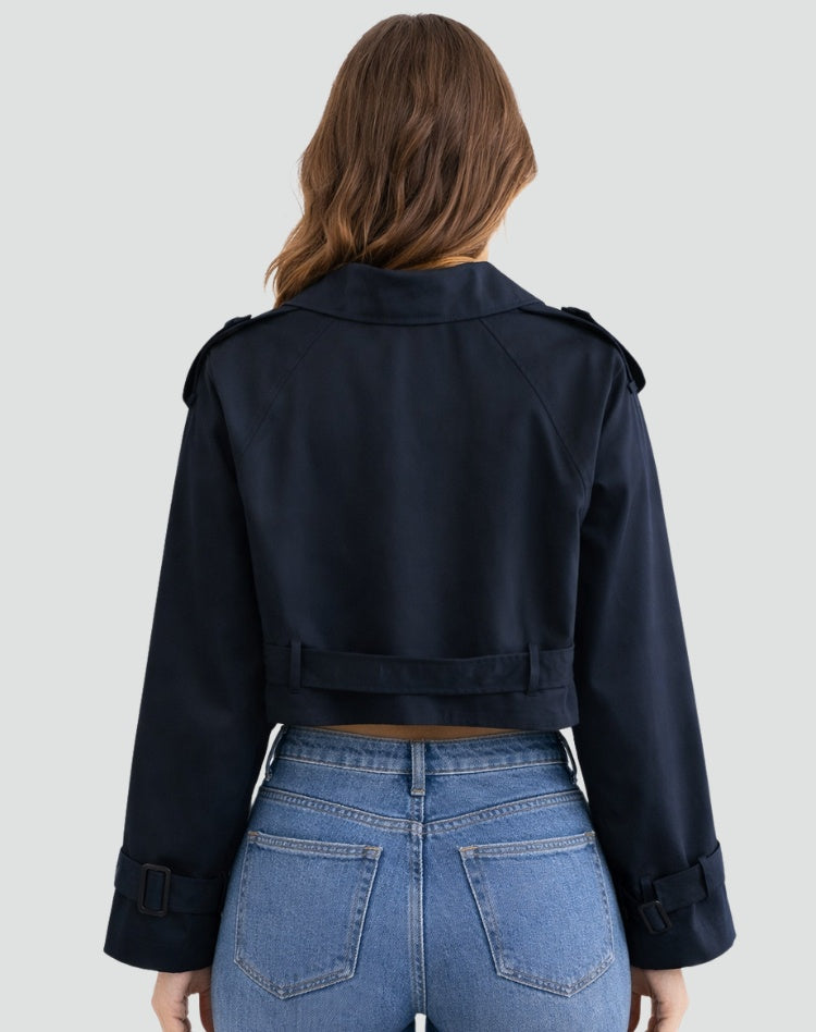 Trench Corto para Mujer – Cinturón y Doble Botonadura