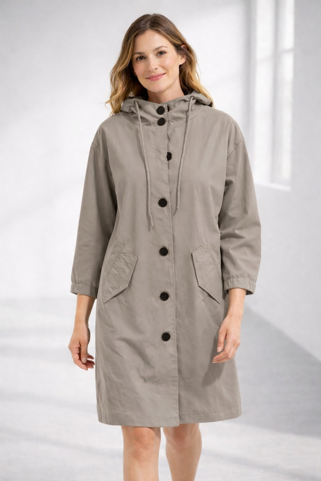 Chaqueta Larga con Capucha para Mujer – Manga 3/4