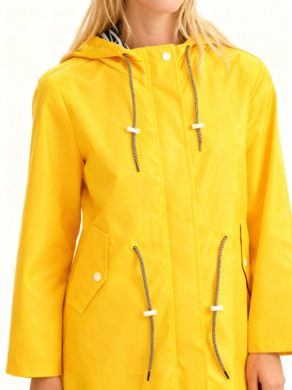 Chubasquero Impermeable para Mujer – Capucha Ajustable