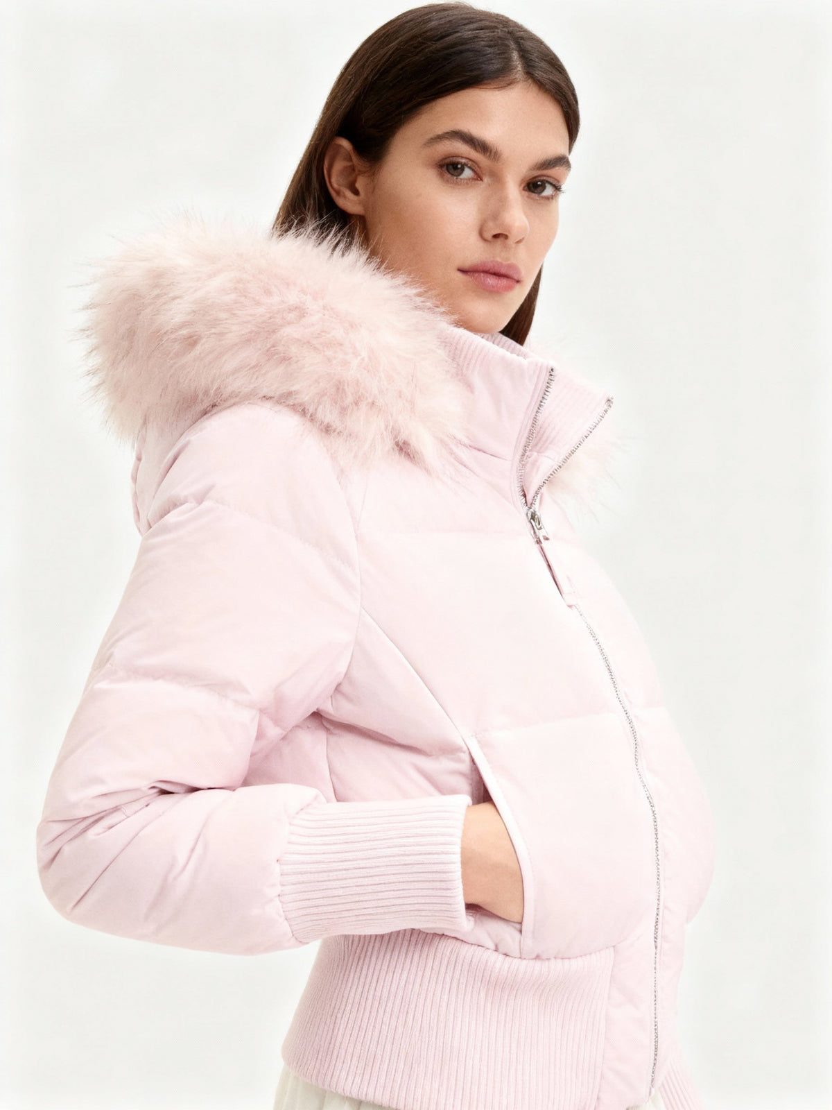 Chaqueta de Plumas Corta para Mujer – Capucha con Piel Sintética