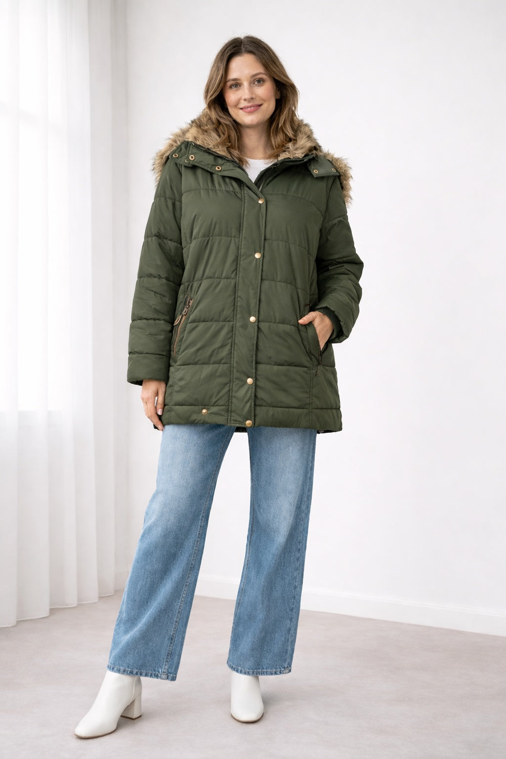 Chaquetón Acolchado para Mujer – Capucha con Pelo Sintético