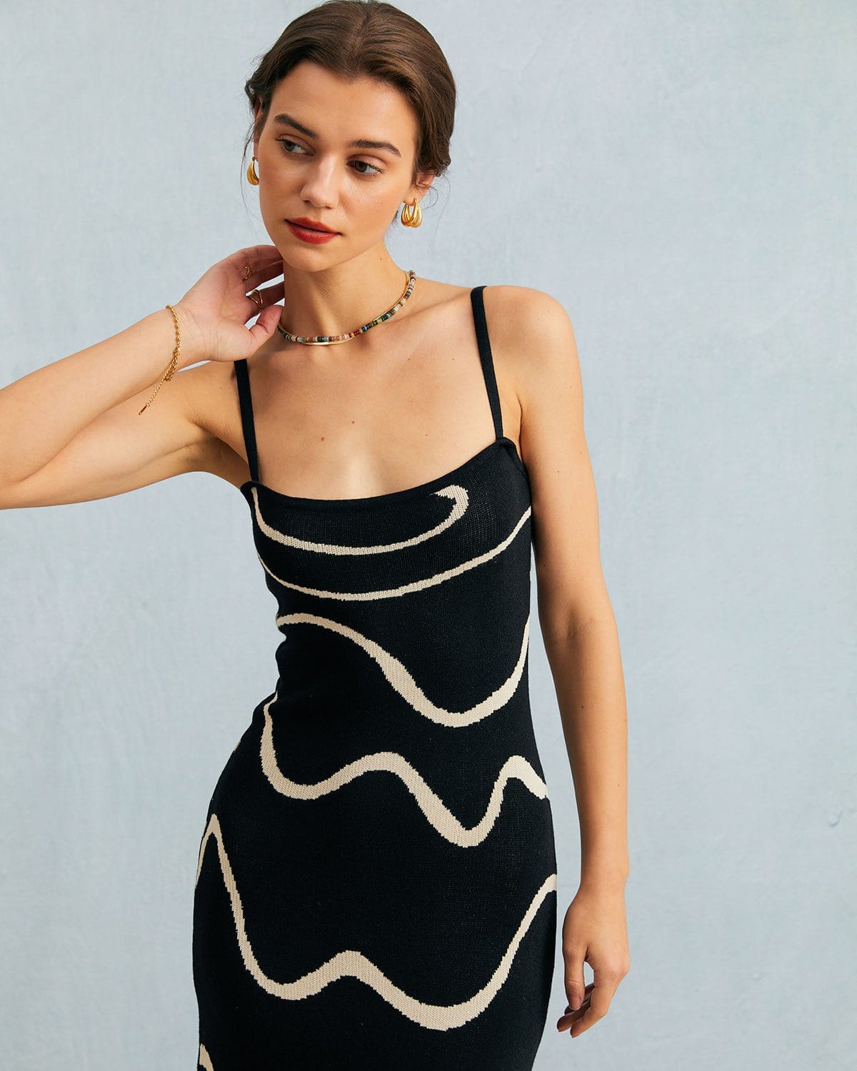 Vestido Midi de Punto con Bajo Sirena para Mujer – Negro
