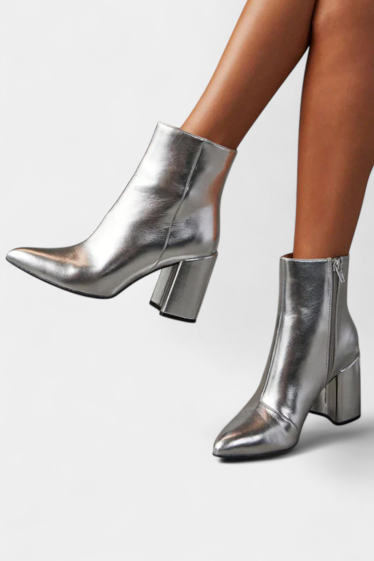Botines Metalizados de Punta Afilada para Mujer – Plateado