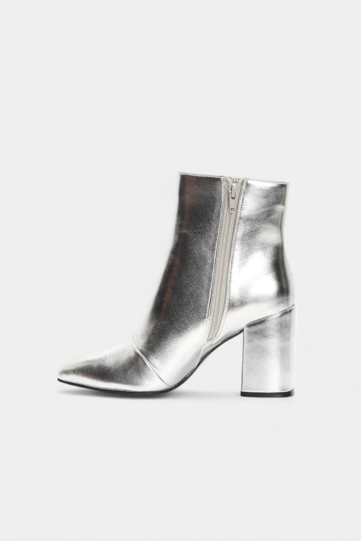 Botines Metalizados de Punta Afilada para Mujer – Plateado